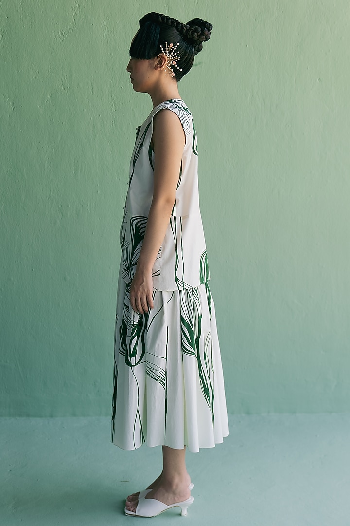 Ivory & Green Cotton Printed Co-Ord Set by Esha Arora at Pernia's Pop Up Shop