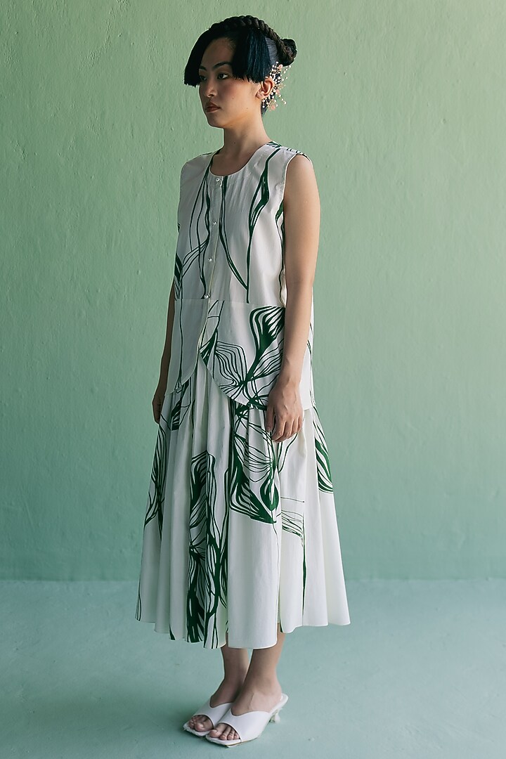 Ivory & Green Cotton Printed Co-Ord Set by Esha Arora at Pernia's Pop Up Shop