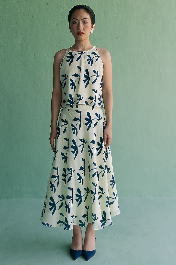 Ivory & Blue Cotton Silk Printed Co-Ord Set by Esha Arora at Pernia's Pop Up Shop