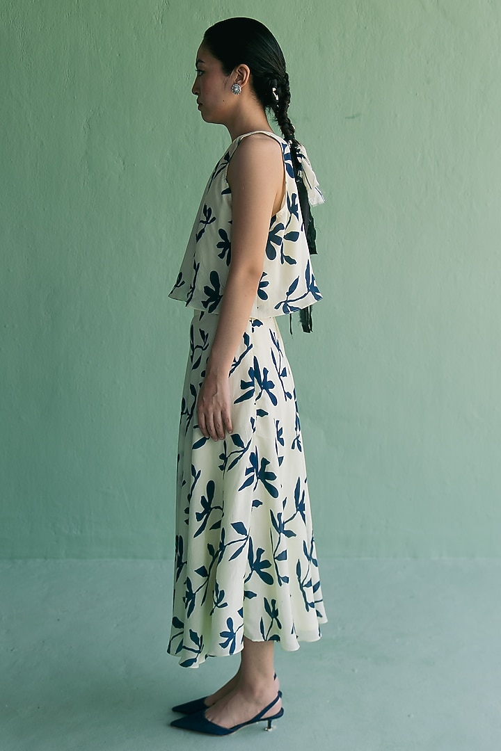 Ivory & Blue Cotton Silk Printed Co-Ord Set by Esha Arora at Pernia's Pop Up Shop