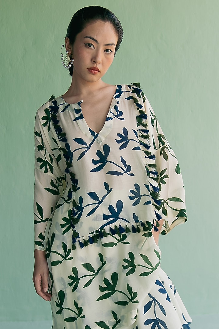 Ivory & Blue Cotton Silk Printed Co-Ord Set by Esha Arora at Pernia's Pop Up Shop