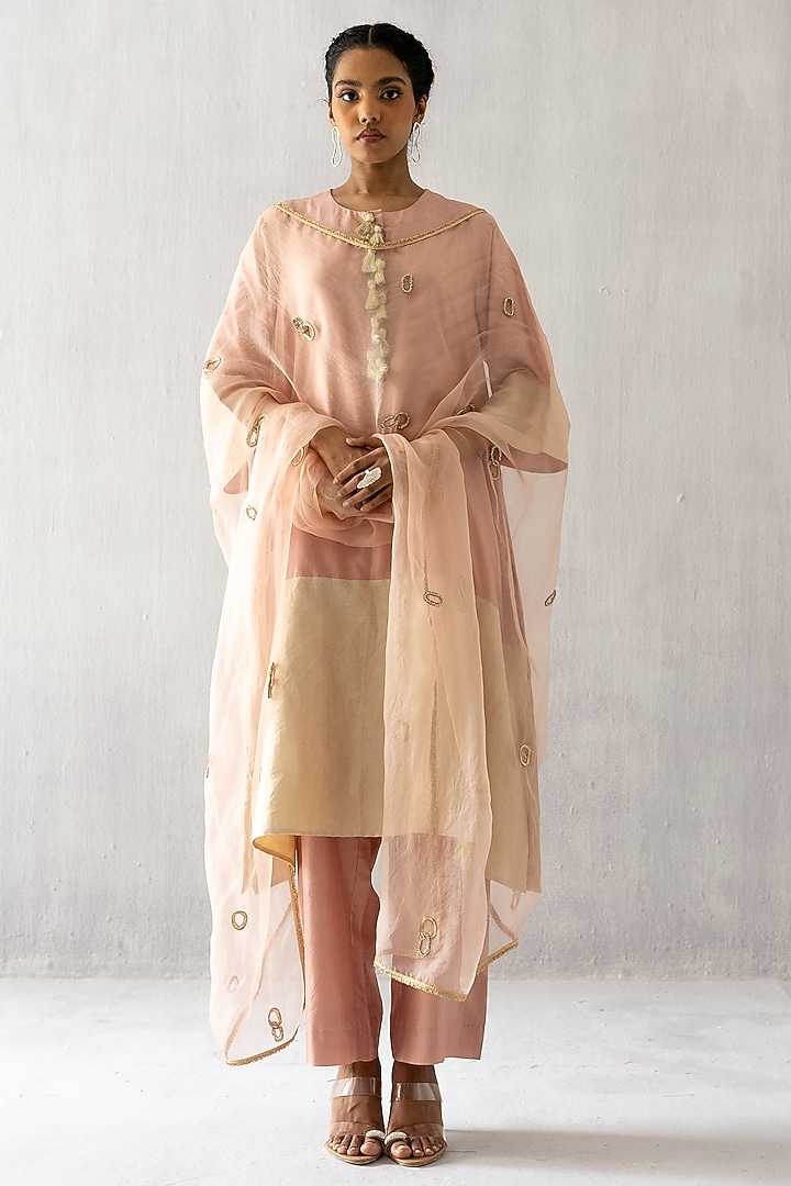 Blush Pink Silk & Tissue Kurta Set by Esha Arora at Pernia's Pop Up Shop