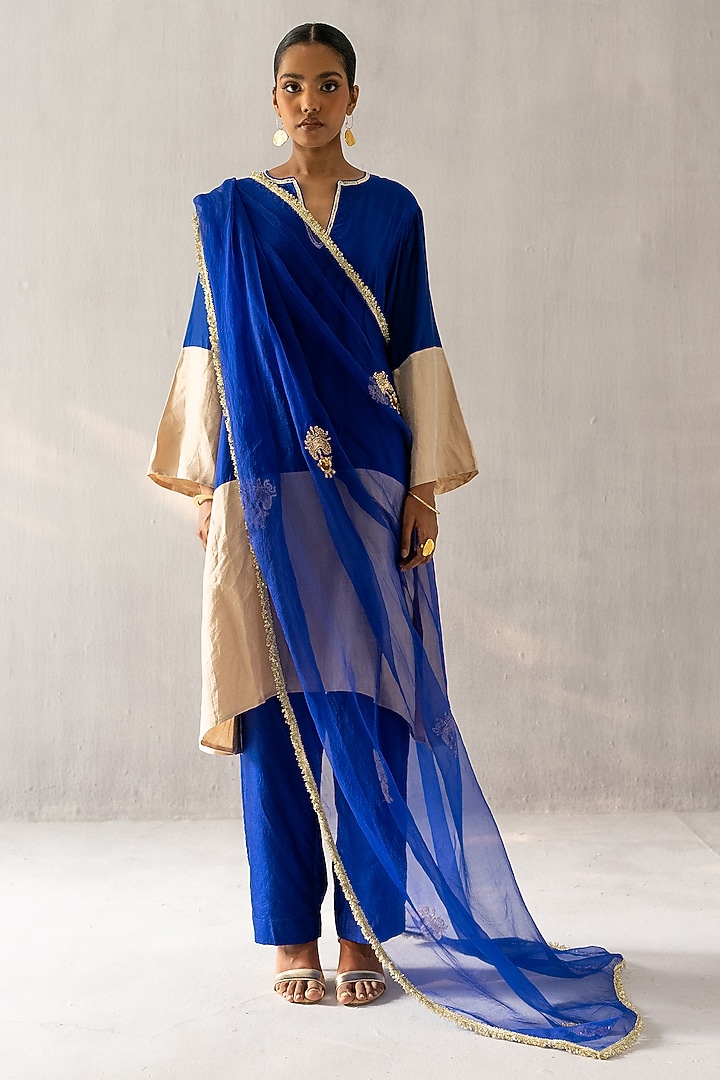 Cobalt Blue Silk Zardosi Embroidered Kurta Set by Esha Arora at Pernia's Pop Up Shop