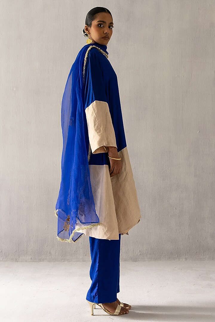 Cobalt Blue Silk Zardosi Embroidered Kurta Set by Esha Arora at Pernia's Pop Up Shop