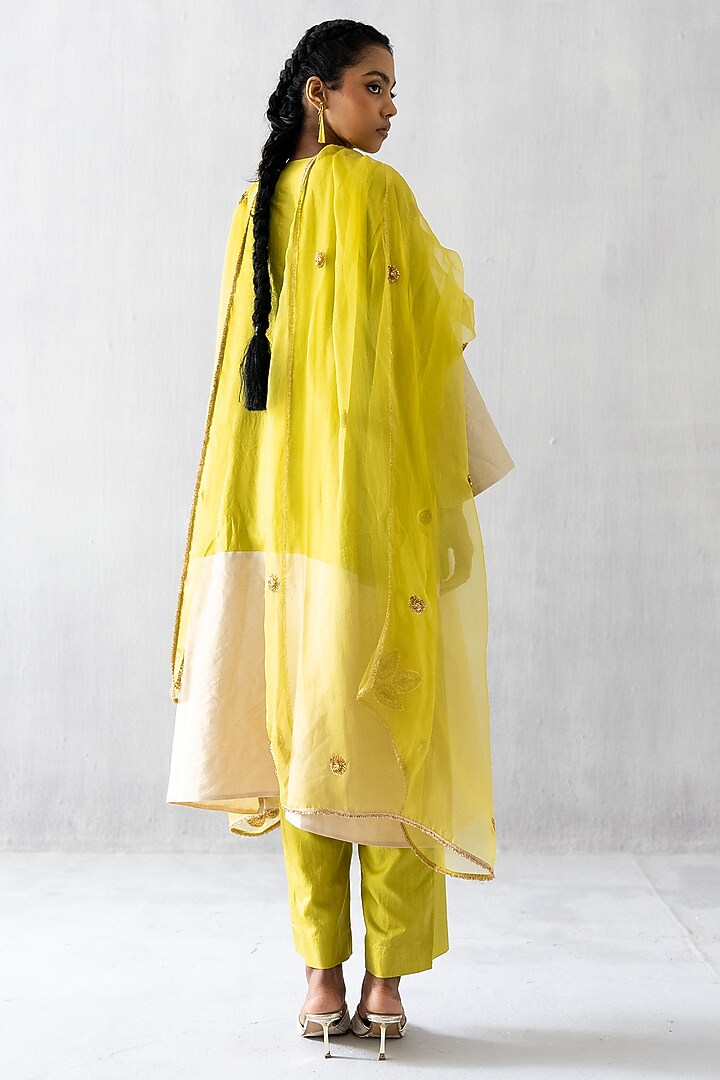 Lime Green Silk Sequins Embroidered Kurta Set by Esha Arora at Pernia's Pop Up Shop