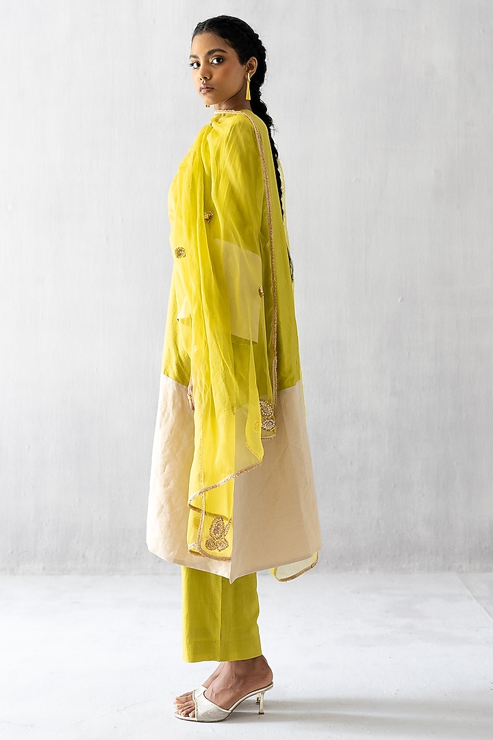 Lime Green Silk Sequins Embroidered Kurta Set by Esha Arora at Pernia's Pop Up Shop