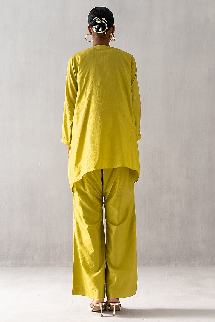 Lime Green Silk Pearl Work Kaftan Set by Esha Arora at Pernia's Pop Up Shop