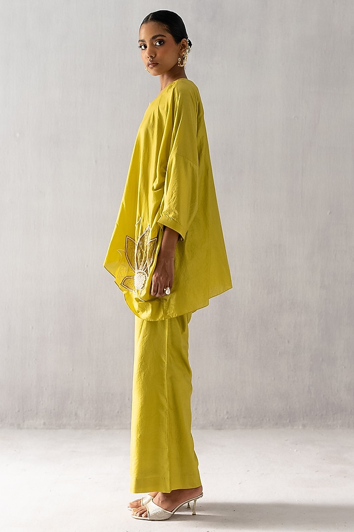 Lime Green Silk Pearl Work Kaftan Set by Esha Arora at Pernia's Pop Up Shop