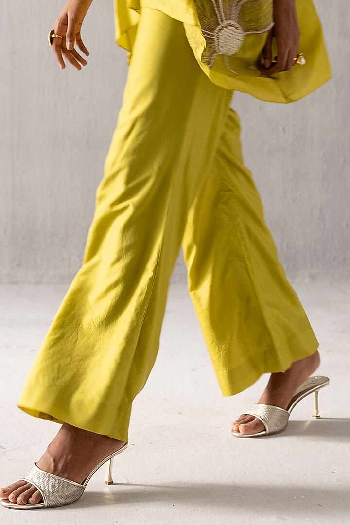 Lime Green Silk Pearl Work Kaftan Set by Esha Arora at Pernia's Pop Up Shop