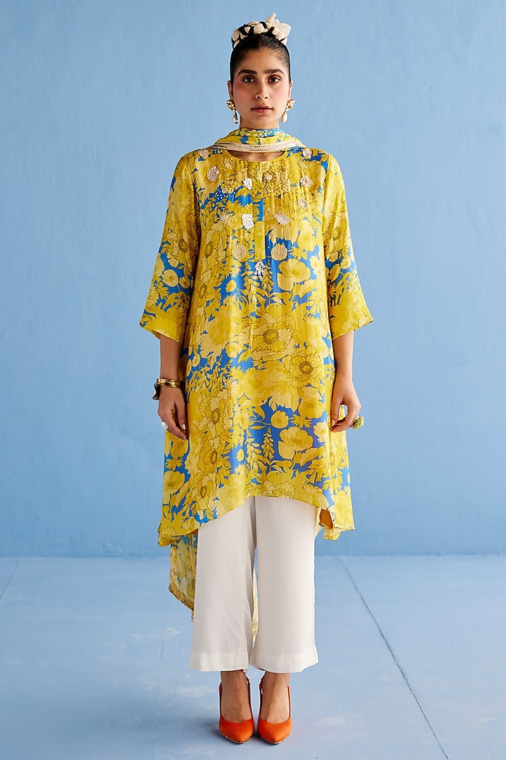 Yellow Cotton Silk & Cotton Satin Printed Kurta Set by Esha Arora at Pernia's Pop Up Shop