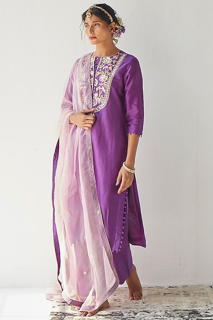 Purple Chanderi Silk Kurta Set by Esha Arora at Pernia's Pop Up Shop