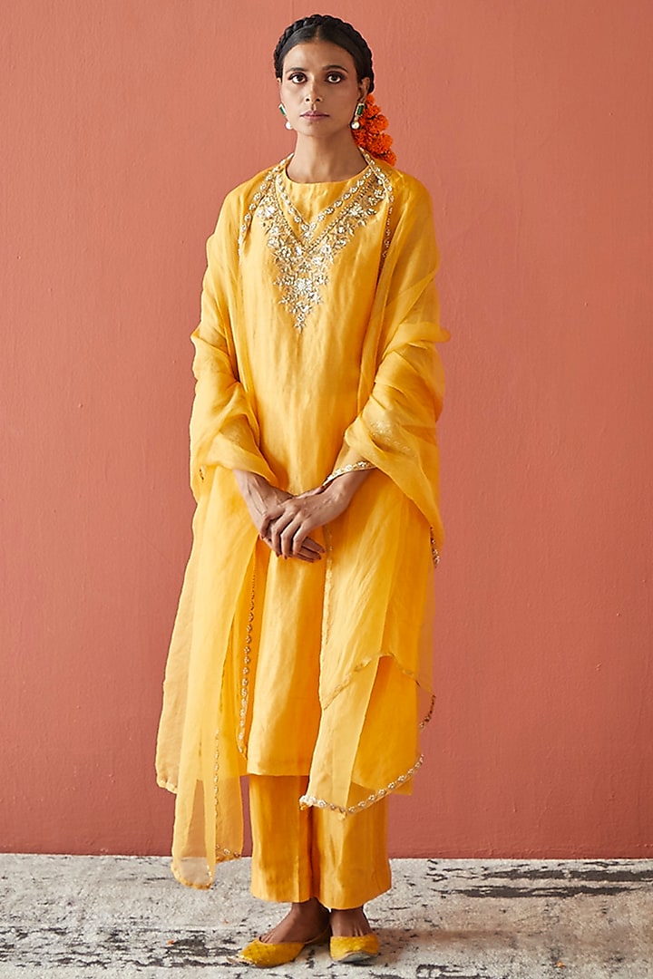 Yellow Chanderi Tissue Kurta Set by Esha Arora