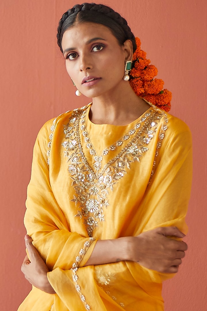 Yellow Chanderi Tissue Kurta Set by Esha Arora at Pernia's Pop Up Shop