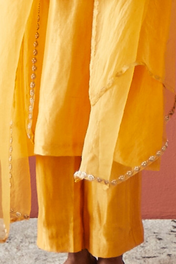 Yellow Chanderi Tissue Kurta Set by Esha Arora at Pernia's Pop Up Shop