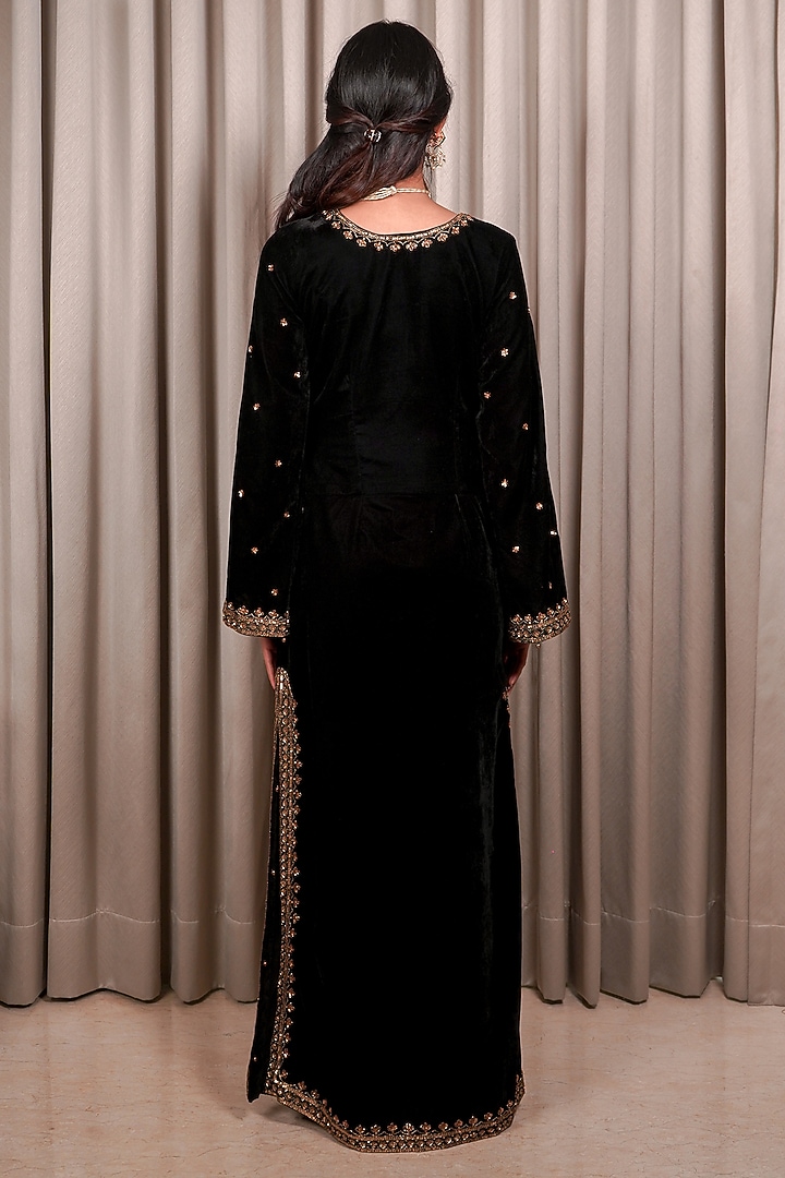 Black Velvet Embellished Kaftan by Esha Koul at Pernia's Pop Up Shop