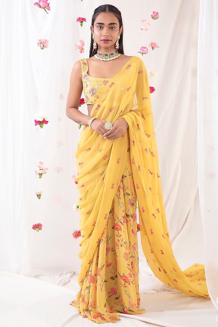 Mustard Embroidered & Printed Semi-Stitched Georgette Chanderi Wedding Saree Set
by Esha Koul at Pernia's Pop Up Shop