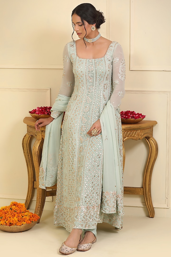 Pakistani Women Designer Diwali Wedding Party Wear White Anarkali Georgette  kurti Pant With Dupatta Dress Set.