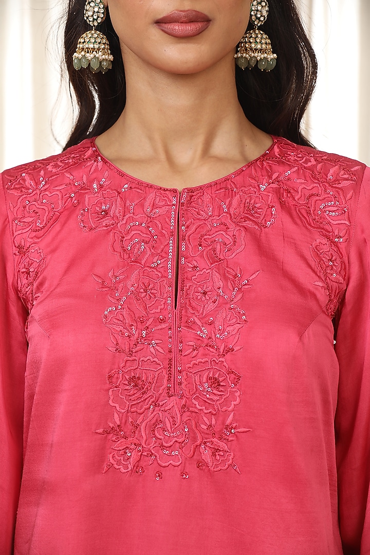 Kashmiri Pink Bemberg Pure Satin Cutwork Embroidered Kurta Set by Esha Koul at Pernia's Pop Up Shop