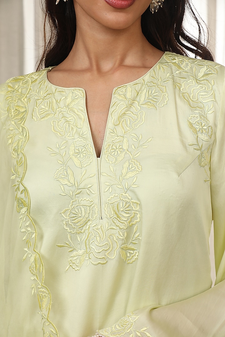 Butter Yellow Bemberg Pure Satin Cutwork Embroidered Kurta Set by Esha Koul at Pernia's Pop Up Shop