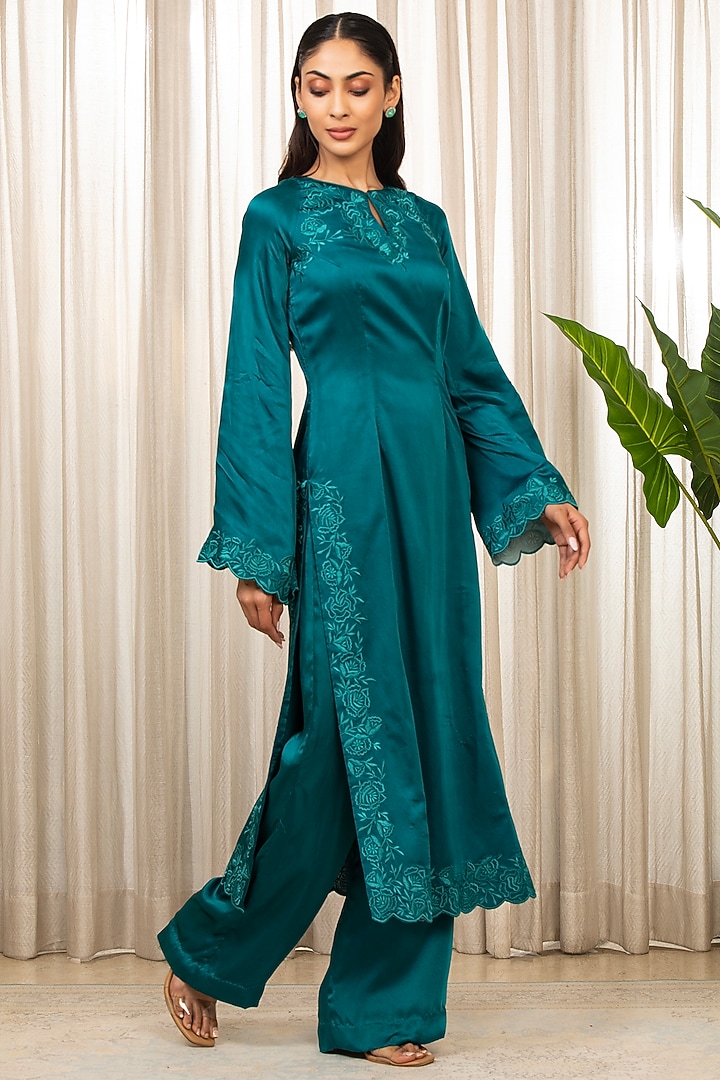 Teal Blue Bemberg Pure Satin Cutwork Embroidered Kurta Set by Esha Koul at Pernia's Pop Up Shop