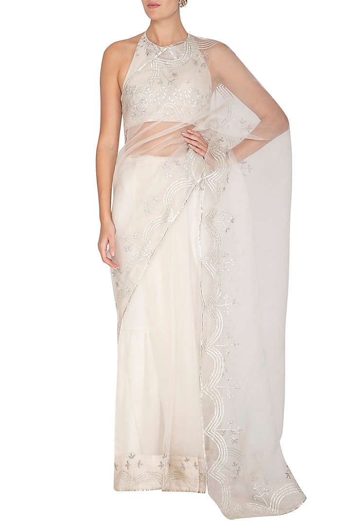 Ivory Organza Pre-Draped Wedding Saree Set by Esha Koul at Pernia's Pop Up Shop