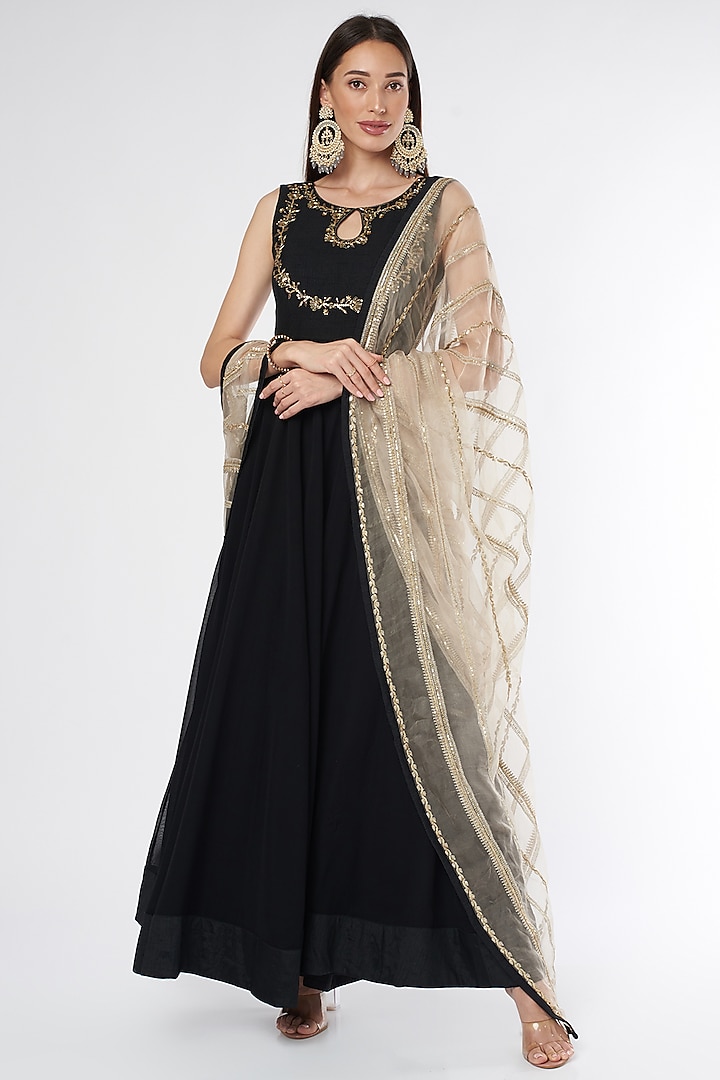 Black Embroidered Anarkali Set by Esha Koul at Pernia's Pop Up Shop