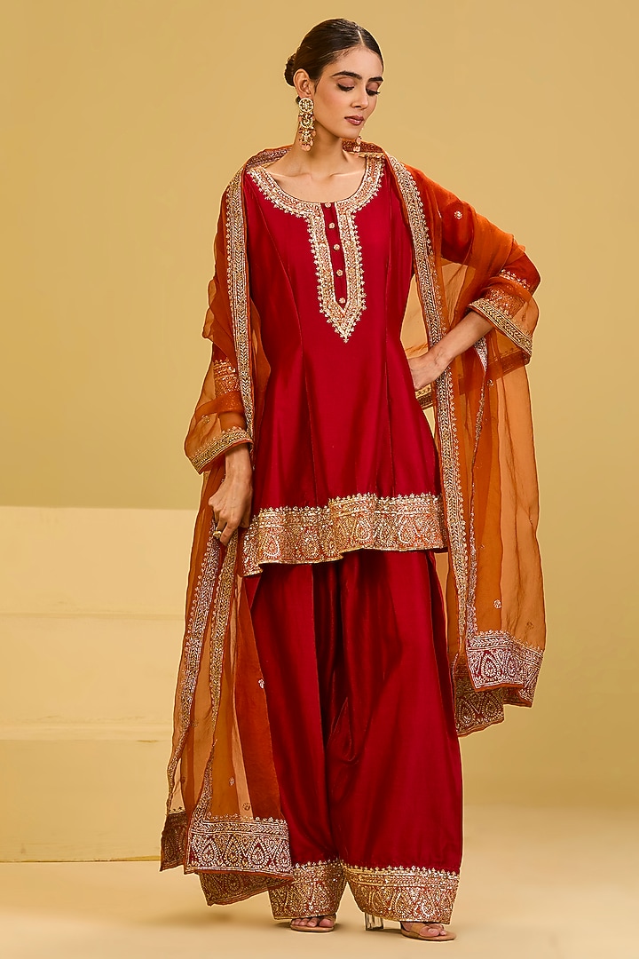 Red & Orange Chanderi Badla Embellished Kurta Set by Esha Koul at Pernia's Pop Up Shop
