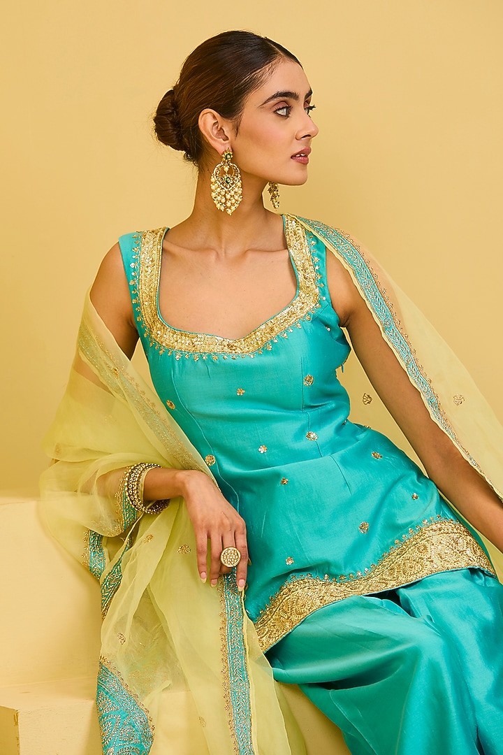 Sky Blue Chanderi Badla Embellished Kurta Set by Esha Koul at Pernia's Pop Up Shop