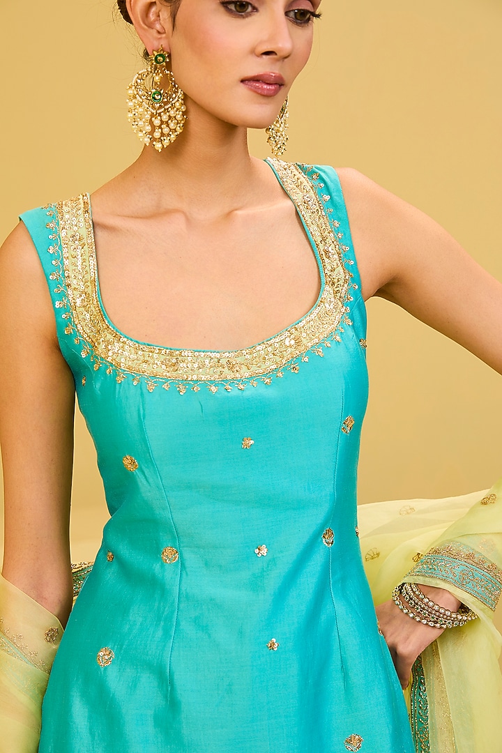 Sky Blue Chanderi Badla Embellished Kurta Set by Esha Koul at Pernia's Pop Up Shop
