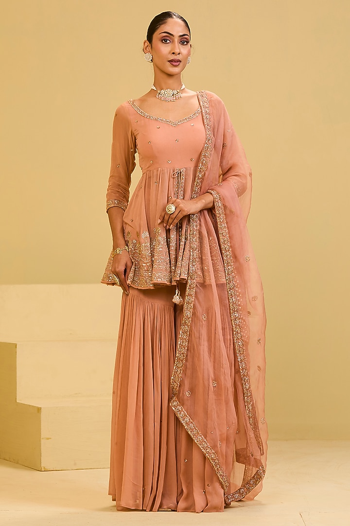 Peach Georgette Sequin & Badla Embellished Kurta Set by Esha Koul at Pernia's Pop Up Shop