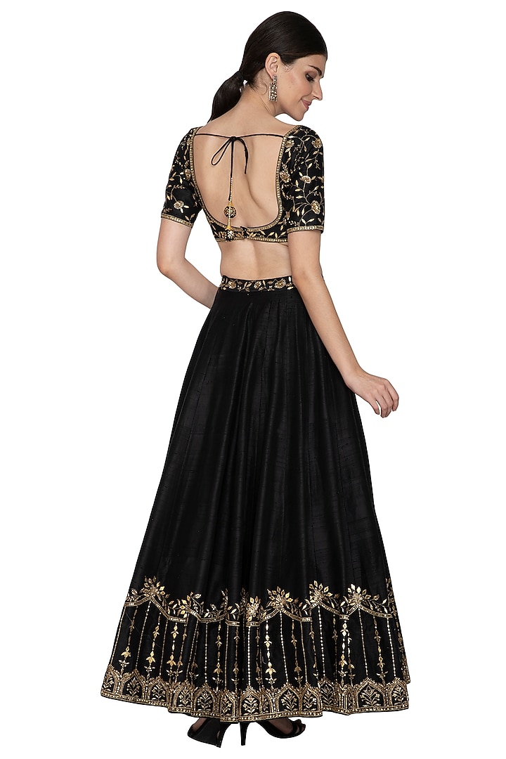 Black Embroidered Wedding Lehenga Set by Esha Koul at Pernia's Pop Up Shop