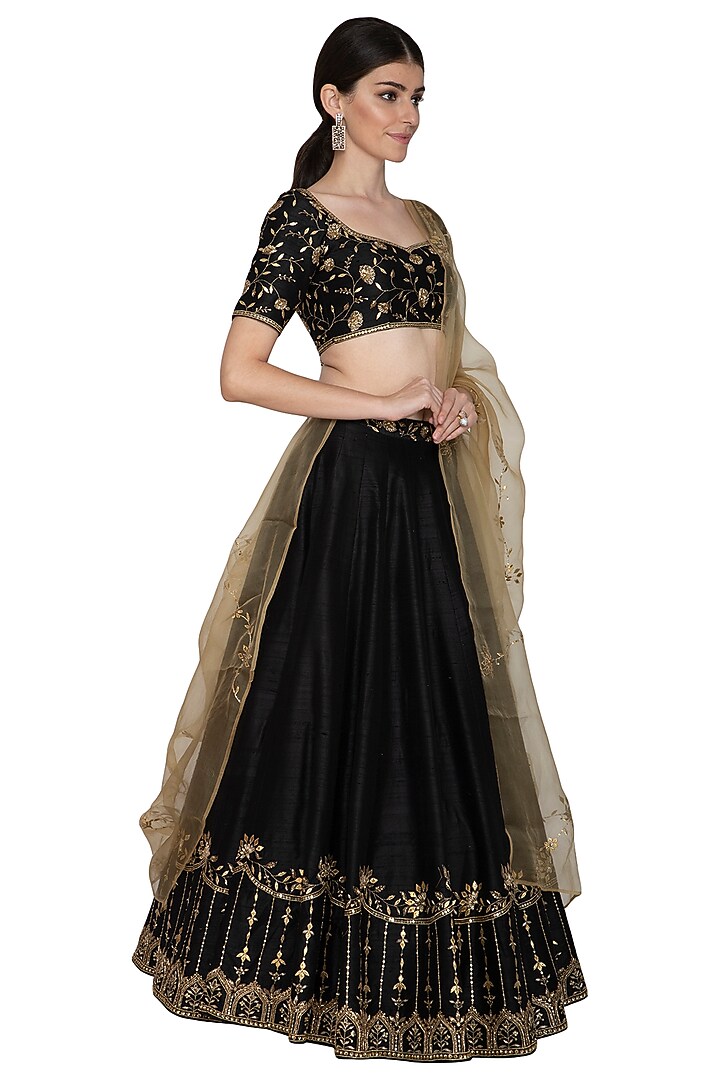 Black Embroidered Wedding Lehenga Set by Esha Koul at Pernia's Pop Up Shop