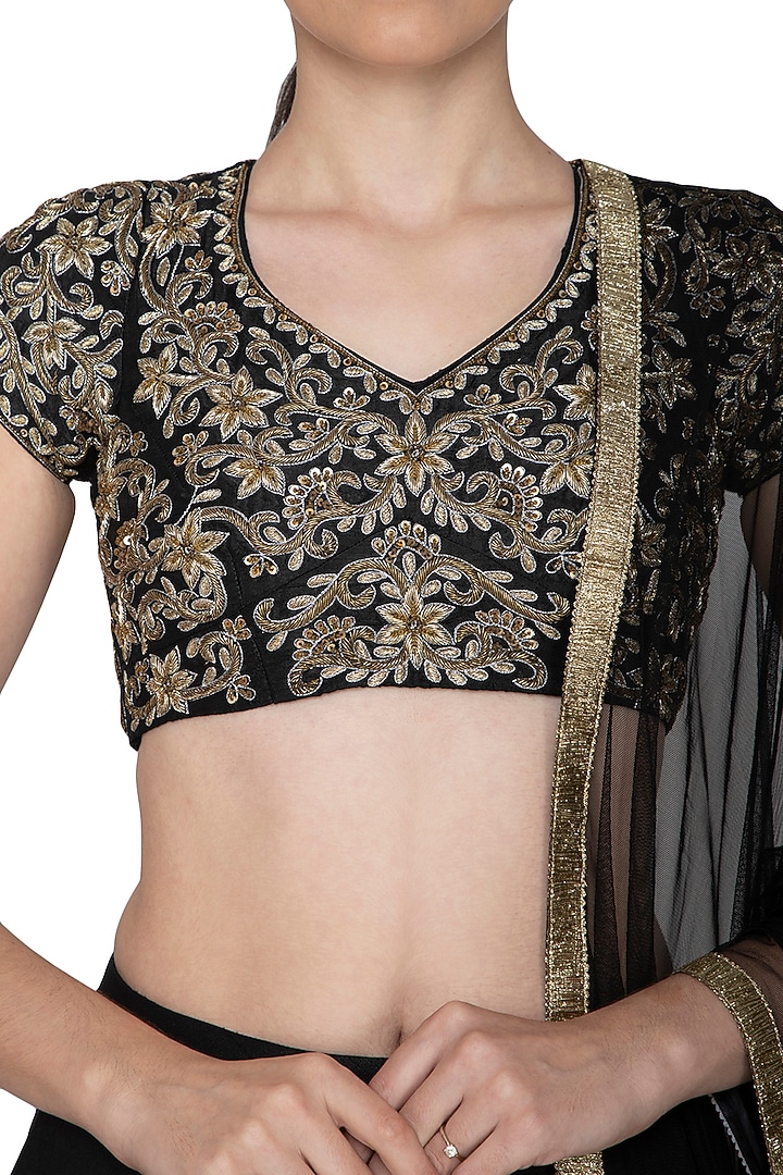 Black Embroidered Silk Wedding Lehenga Set by Esha Koul at Pernia's Pop Up Shop