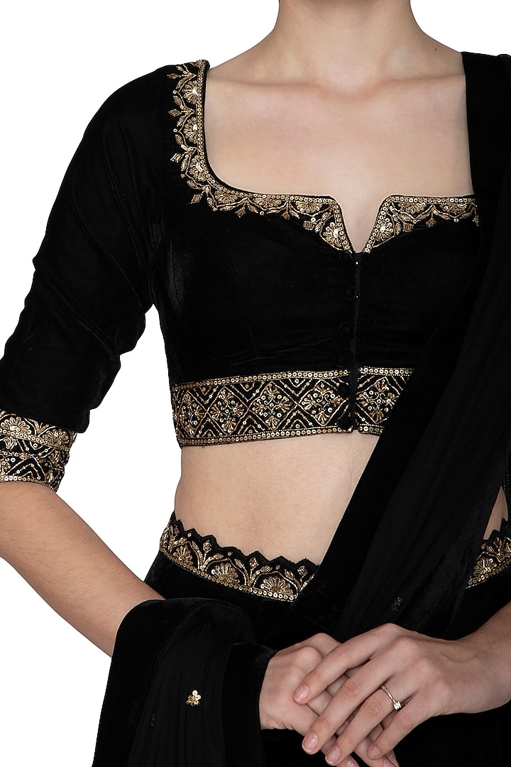 Black Embroidered Velvet Wedding Lehenga Set by Esha Koul at Pernia's Pop Up Shop