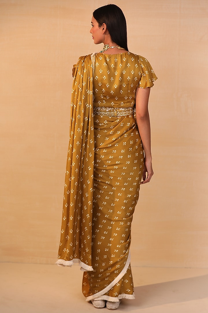 Mustard Pre-Draped Wedding Saree Set by Esha Koul at Pernia's Pop Up Shop
