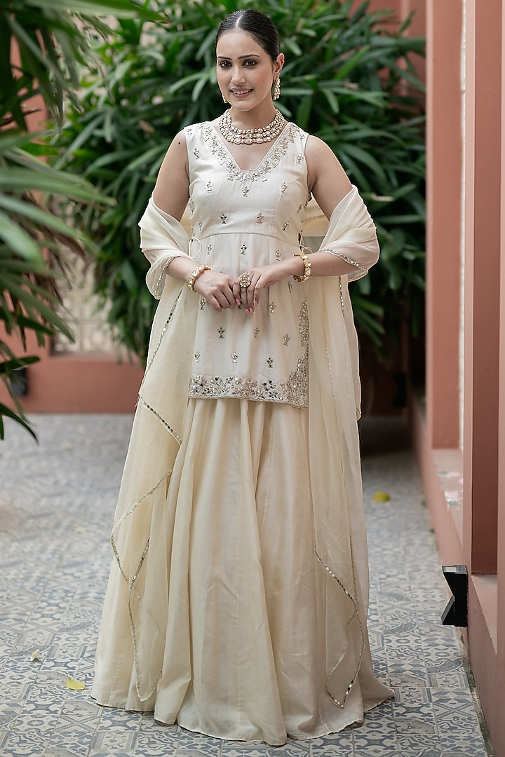 Off-White Chanderi  dulhan bday 22 may Lehenga Set by Esha Koul at Pernia's Pop Up Shop