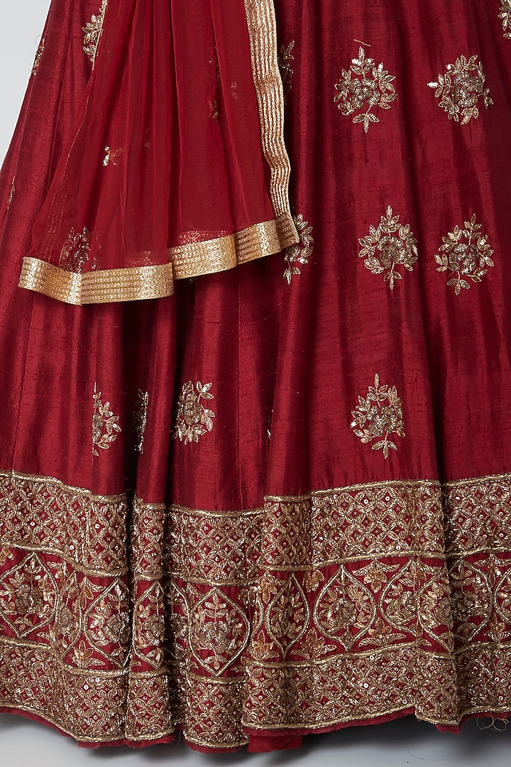 Maroon Embellished Bridal Lehenga Set by Esha Koul at Pernia's Pop Up Shop