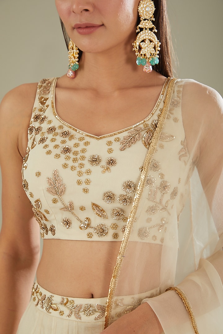White Embroidered Wedding Lehenga Set by Esha Koul at Pernia's Pop Up Shop