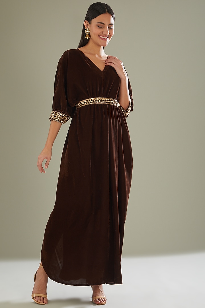 Brown Embroidered Kaftan Kurta by Esha Koul at Pernia's Pop Up Shop