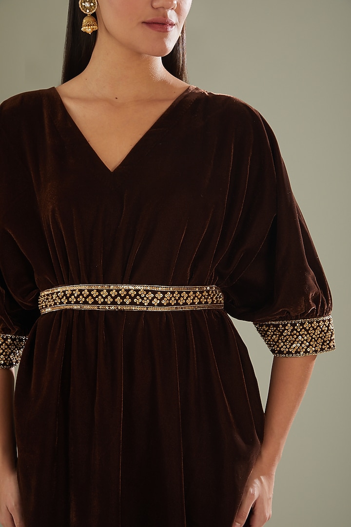 Brown Embroidered Kaftan Kurta by Esha Koul at Pernia's Pop Up Shop