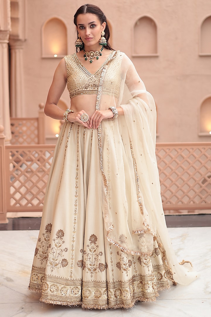 Off-White Chanderi Sequins Embroidered Lehenga Set by Esha Koul