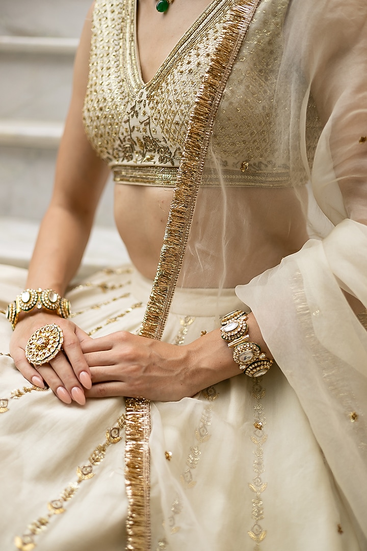 Off-White Chanderi Sequins Embroidered Bridal Lehenga Set by Esha Koul at Pernia's Pop Up Shop