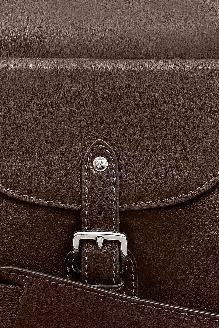 Mid Brown Leather Duffle Bag by ESKE at Pernia's Pop Up Shop