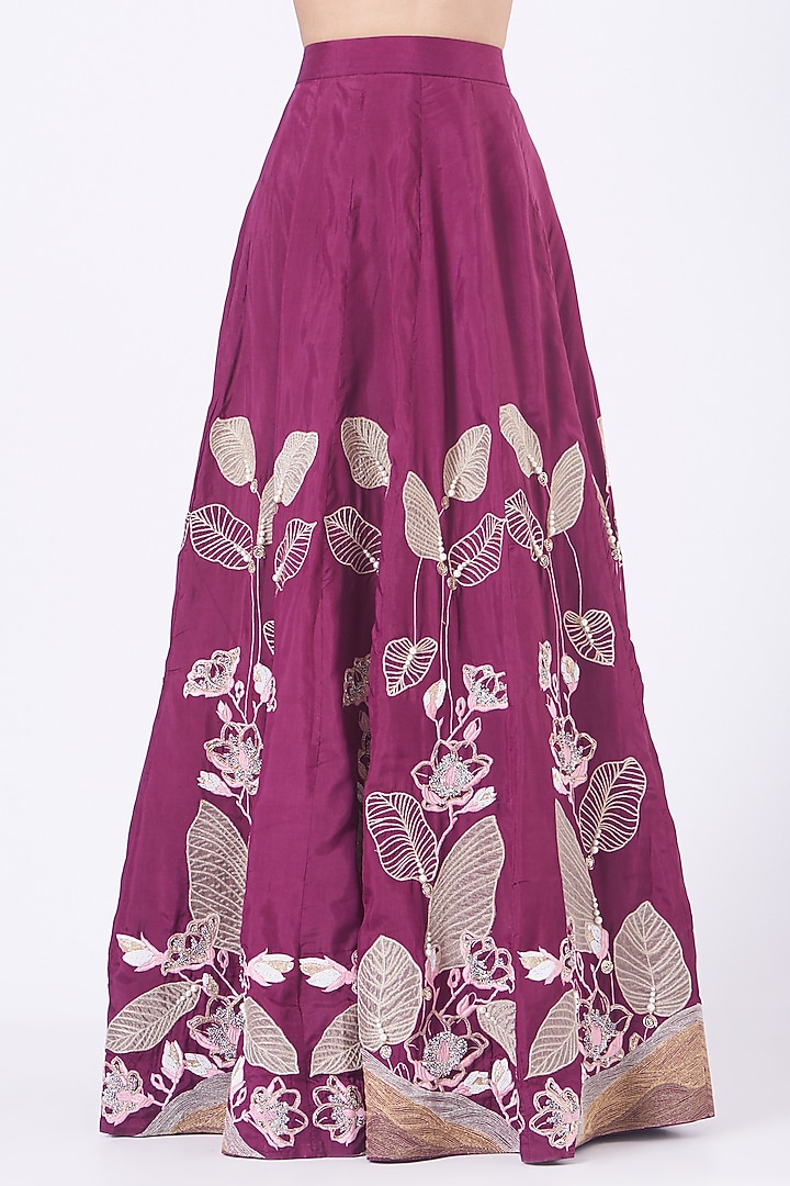 Purple Embroidered Wedding Lehenga Set by Ek Soot at Pernia's Pop Up Shop