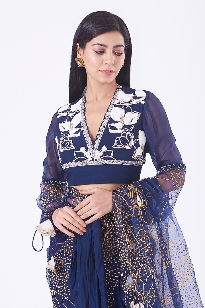 Navy Organza Printed Wedding Saree Set by Ek Soot at Pernia's Pop Up Shop