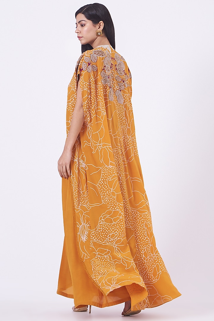 Mango Embroidered Cape Set by Ek Soot at Pernia's Pop Up Shop