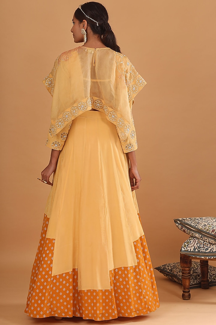 Light Yellow Crepe Embroidered Skirt Set by Ek Soot at Pernia's Pop Up Shop