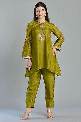 Olive Green Dola Silk Marodi Embroidered Kurta Set by ESSENCE by Nandini Thakkar