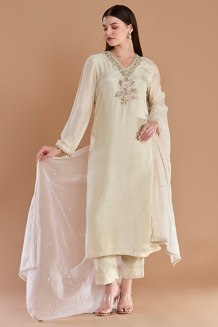 Ivory Dola Silk Zardosi Embroidered Kurta Set by ESSENCE by Nandini Thakkar at Pernia's Pop Up Shop