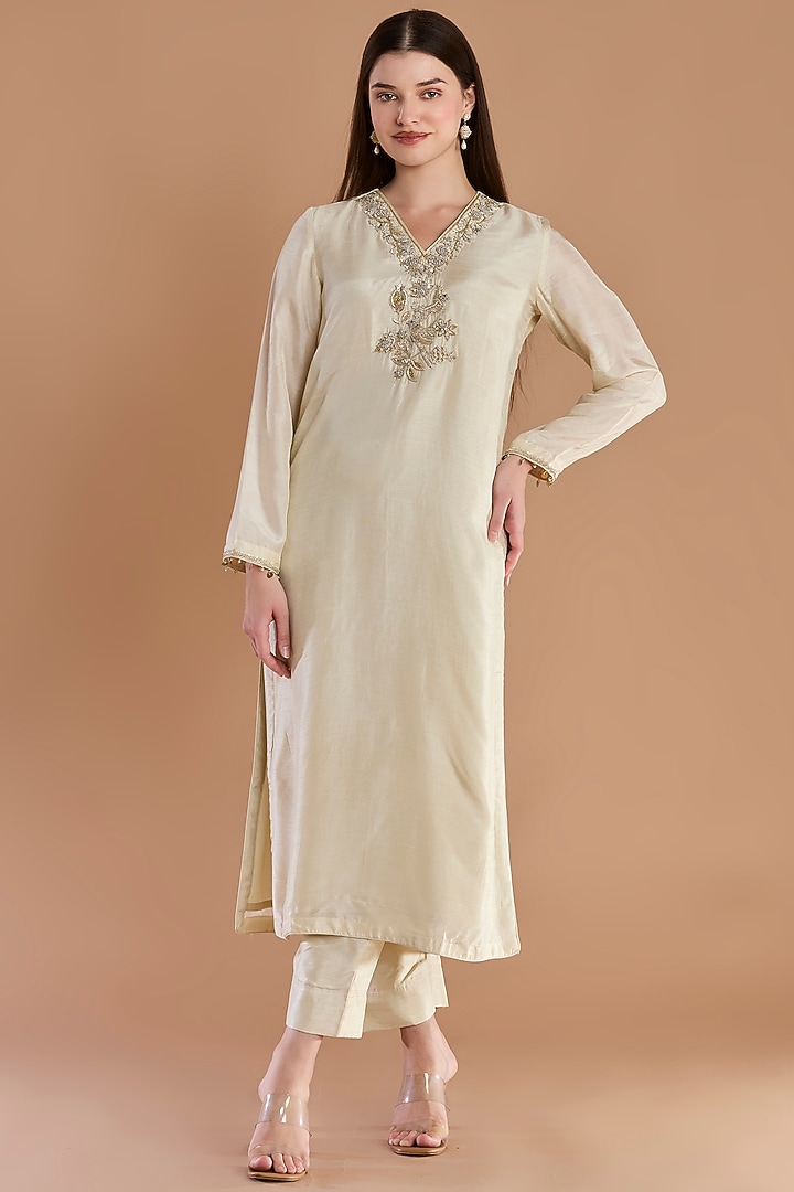 Ivory Dola Silk Zardosi Embroidered Kurta Set by ESSENCE by Nandini Thakkar at Pernia's Pop Up Shop